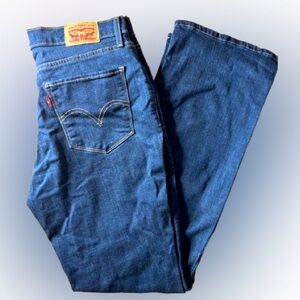 Women’s Levi’s classic bootcut blue jeans - Size 29